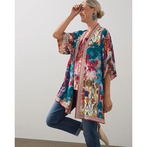 Chico's Tapestry Print Mid Length Kimono Floral Elbow Sleeve S/M Boho Top Flowy